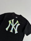 MLB New York Yankees Holographic Logo Tee – Black, Oversized(L)