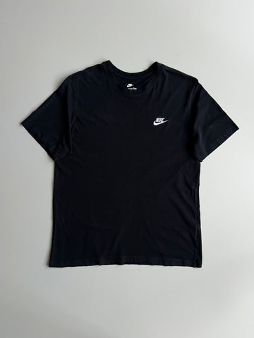 Nike Sportswear Club Black Embroidered Swoosh T-Shirt (L/XL)